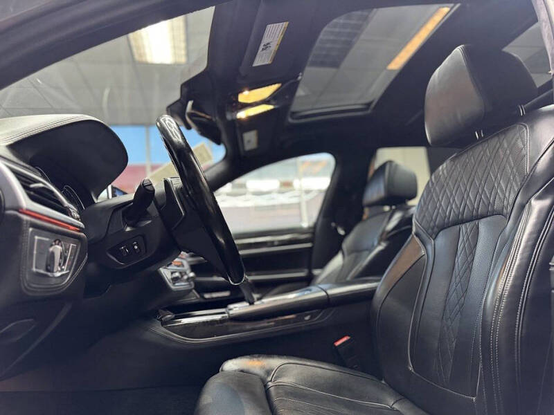 2017 BMW 7 Series 750i