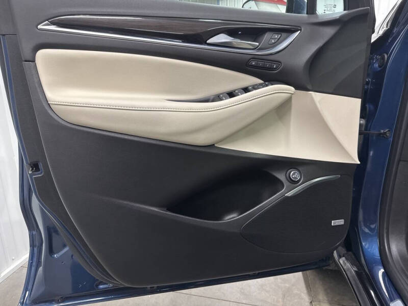 2023 Buick Enclave Premium