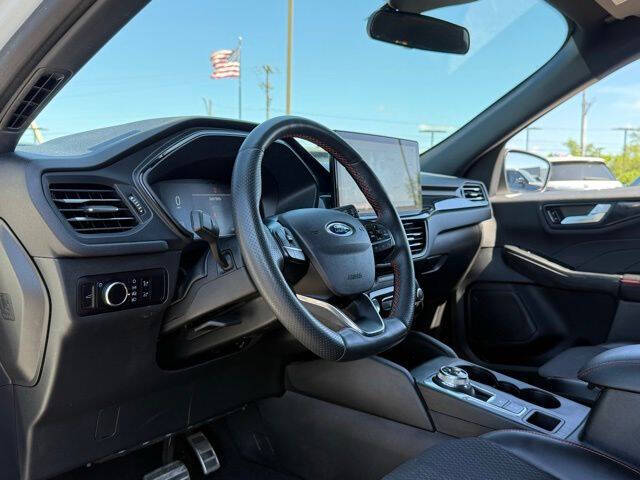 2023 Ford Escape ST-Line