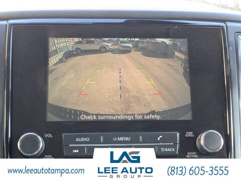 2023 Nissan Titan SV