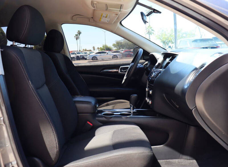 2020 Nissan Pathfinder S