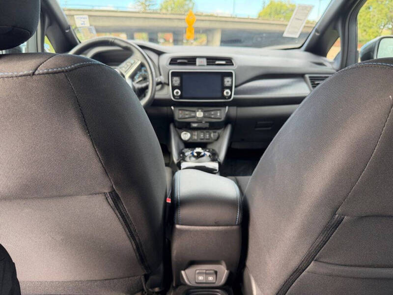 2025 Nissan LEAF SV PLUS