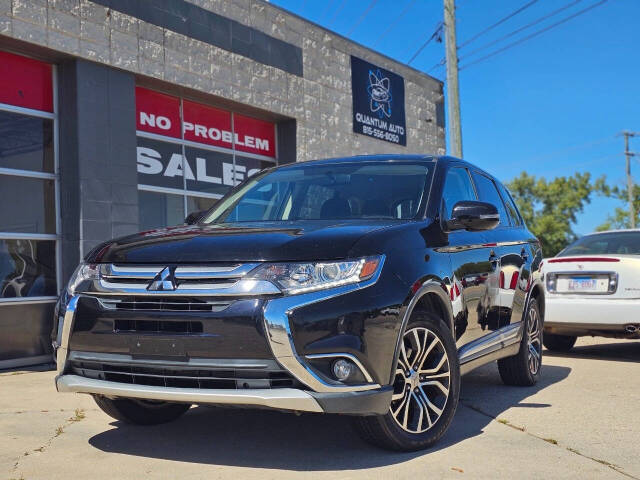 2018 Mitsubishi Outlander for sale at Quantum Auto Co in Plainfield, IL