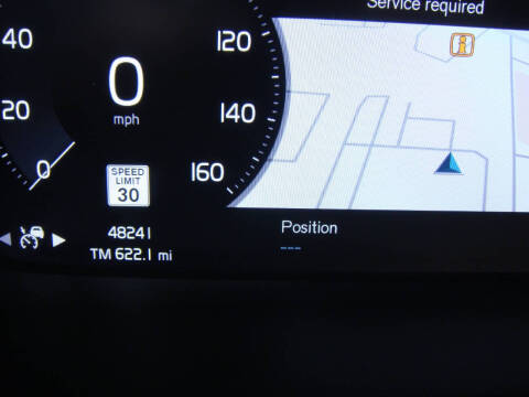 2020 Volvo XC40 T5 Momentum