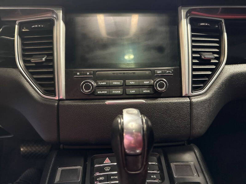 2017 Porsche Macan S