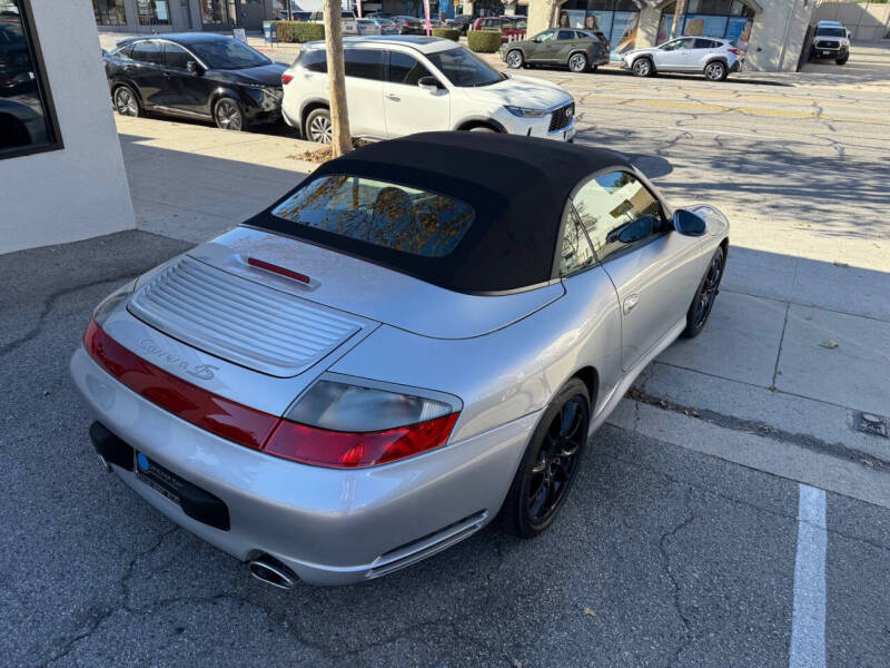 2004 Porsche 911 Carrera 4S