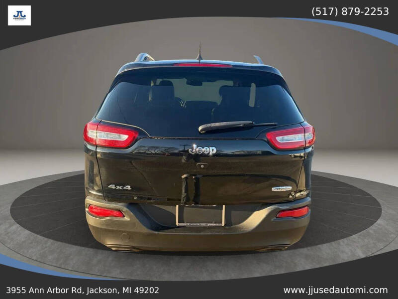 2018 Jeep Cherokee Latitude Plus