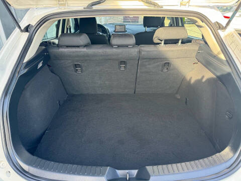 2016 Mazda MAZDA3 i Touring