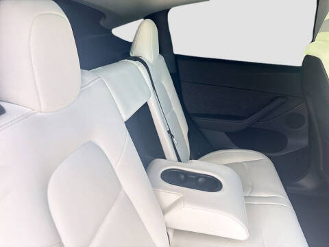 2024 Tesla Model Y Performance