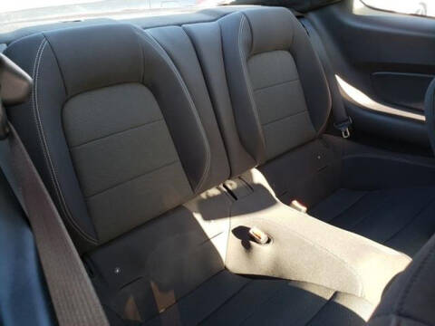 2017 Ford Mustang V6