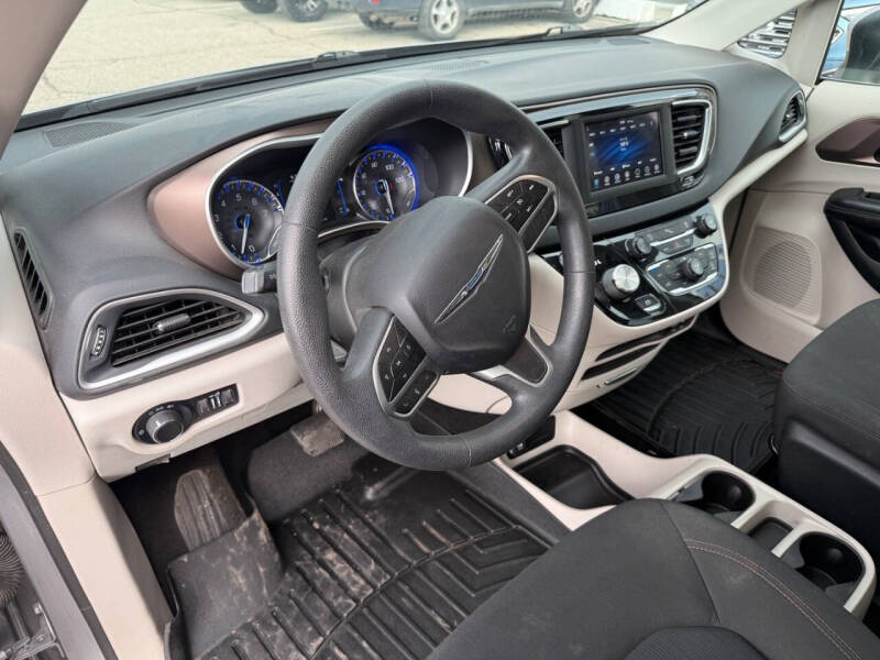 2018 Chrysler Pacifica LX