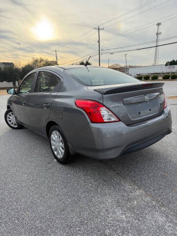 2018 Nissan Versa S Plus