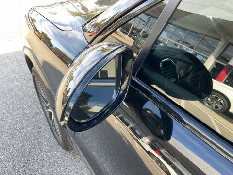 2022 Porsche Cayenne Platinum Edition