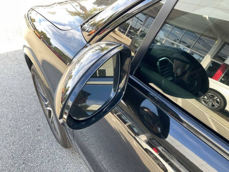 2022 Porsche Cayenne Platinum Edition