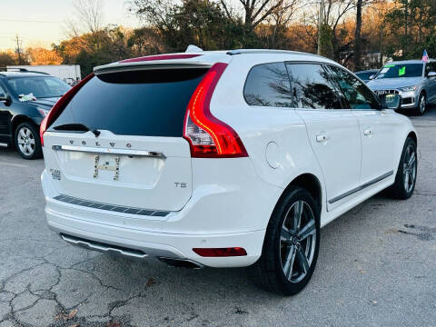 2017 Volvo XC60 T5 Dynamic