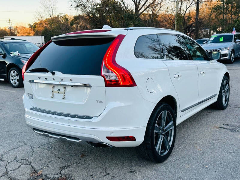 2017 Volvo XC60 T5 Dynamic