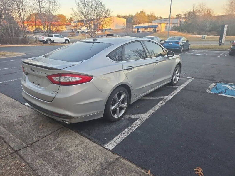 2013 Ford Fusion SE