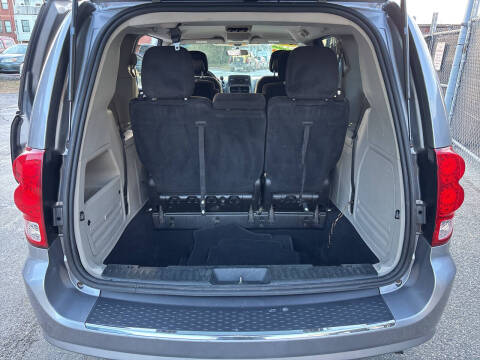 2013 Dodge Grand Caravan American Value Package