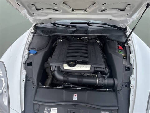 2014 Porsche Cayenne Platinum