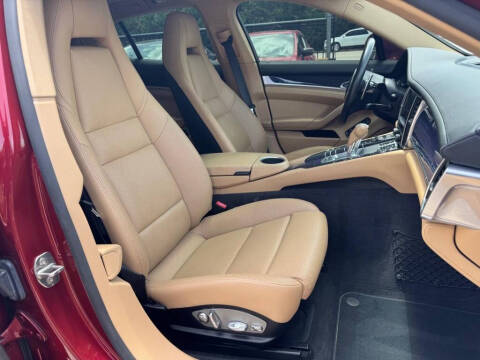 2016 Porsche Panamera