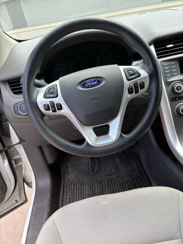 2013 Ford Edge SE