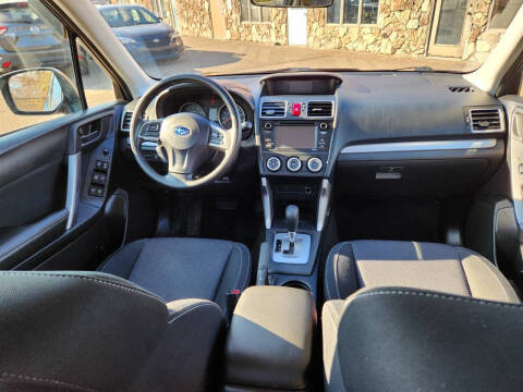 2016 Subaru Forester 2.5i