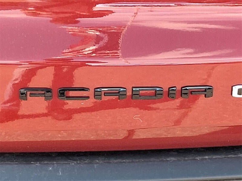 2025 GMC Acadia Elevation