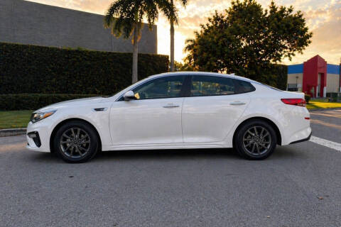 2019 Kia Optima LX