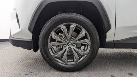 2023 Toyota RAV4 Hybrid XLE Premium