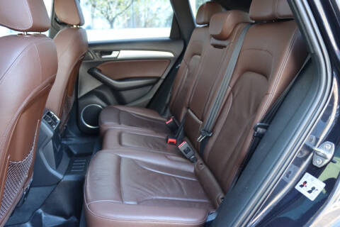 2017 Audi Q5 2.0T quattro Premium Plus