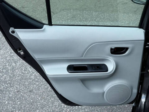 2012 Toyota Prius c