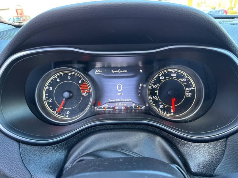 2023 Jeep Cherokee Altitude Lux