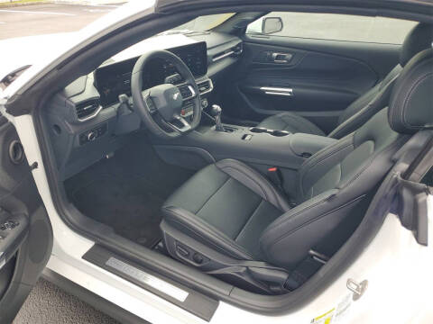 2025 Ford Mustang EcoBoost Premium