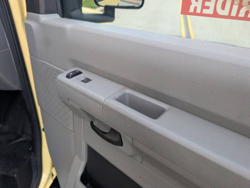 2019 Ford E-Series E-450 SD