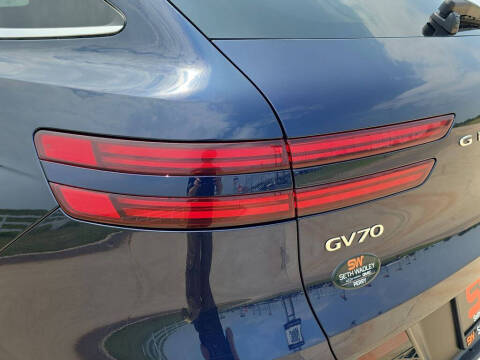 2025 Genesis GV70 2.5T Standard