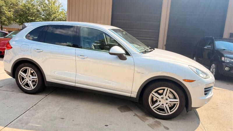 2011 Porsche Cayenne S Hybrid