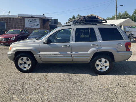 2001 Jeep Grand Cherokee for sale at Autocom, LLC in Clayton NC