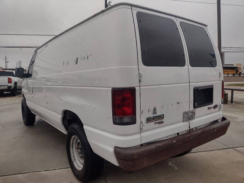 2013 Ford E-Series E-250