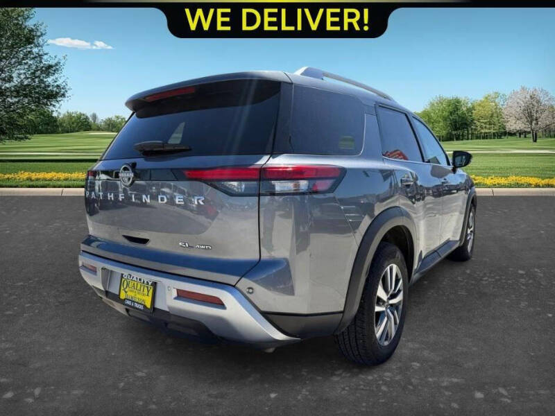 2025 Nissan Pathfinder SL