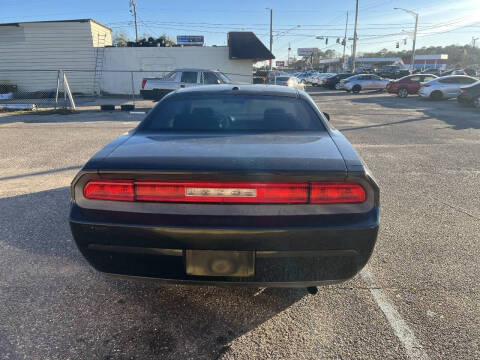 2010 Dodge Challenger SE