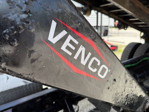 2017 Freightliner M2 106