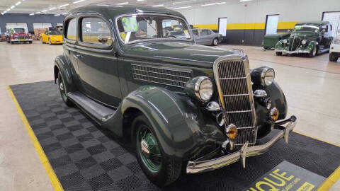1935 Ford Tudor