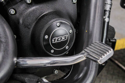 2016 Harley-Davidson Dyna Street Bob