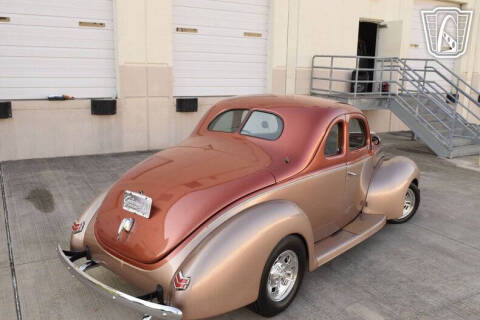 1940 Ford Deluxe