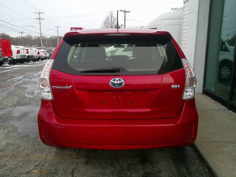 2012 Toyota Prius v Three