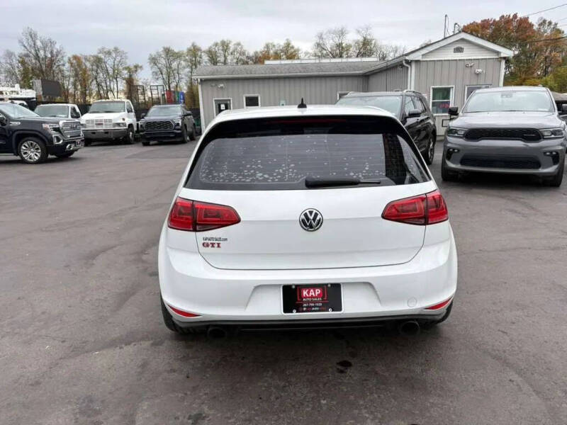 2017 Volkswagen Golf GTI