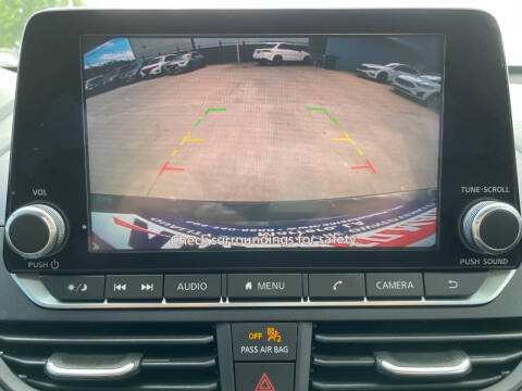 2022 Nissan Altima 2.5 SV