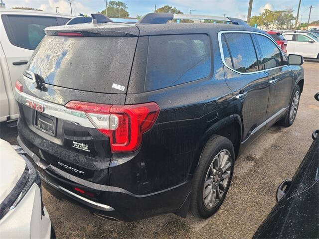 2023 GMC Acadia Denali