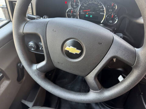 2017 Chevrolet 3500 Express