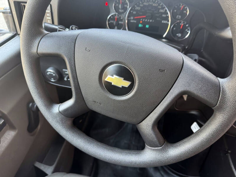 2017 Chevrolet 3500 Express